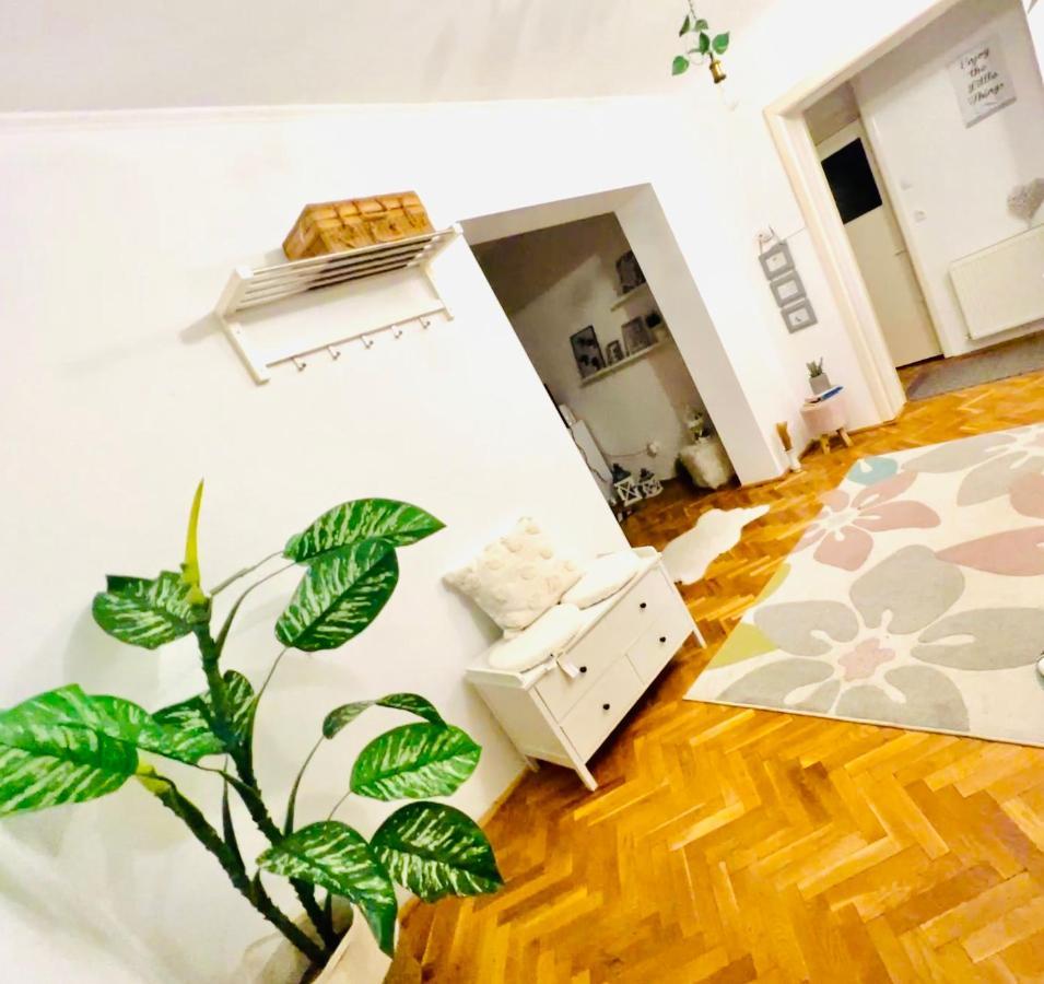 Caroline Residence Alba Iulia Exteriör bild